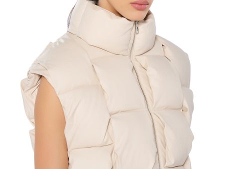 CROP PU WEAVE PUFFER VEST IN BEIGE Fashion