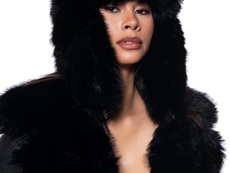 AVI FAUX FUR HAT IN BLACK Fashion